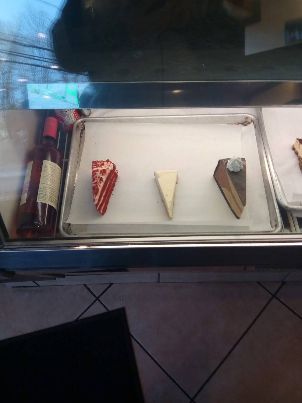 Campania Pasta & Pizza | restaurant | 235 Broadway, Huntington, NY 11743, USA | 6316515568 OR +1 631-651-5568