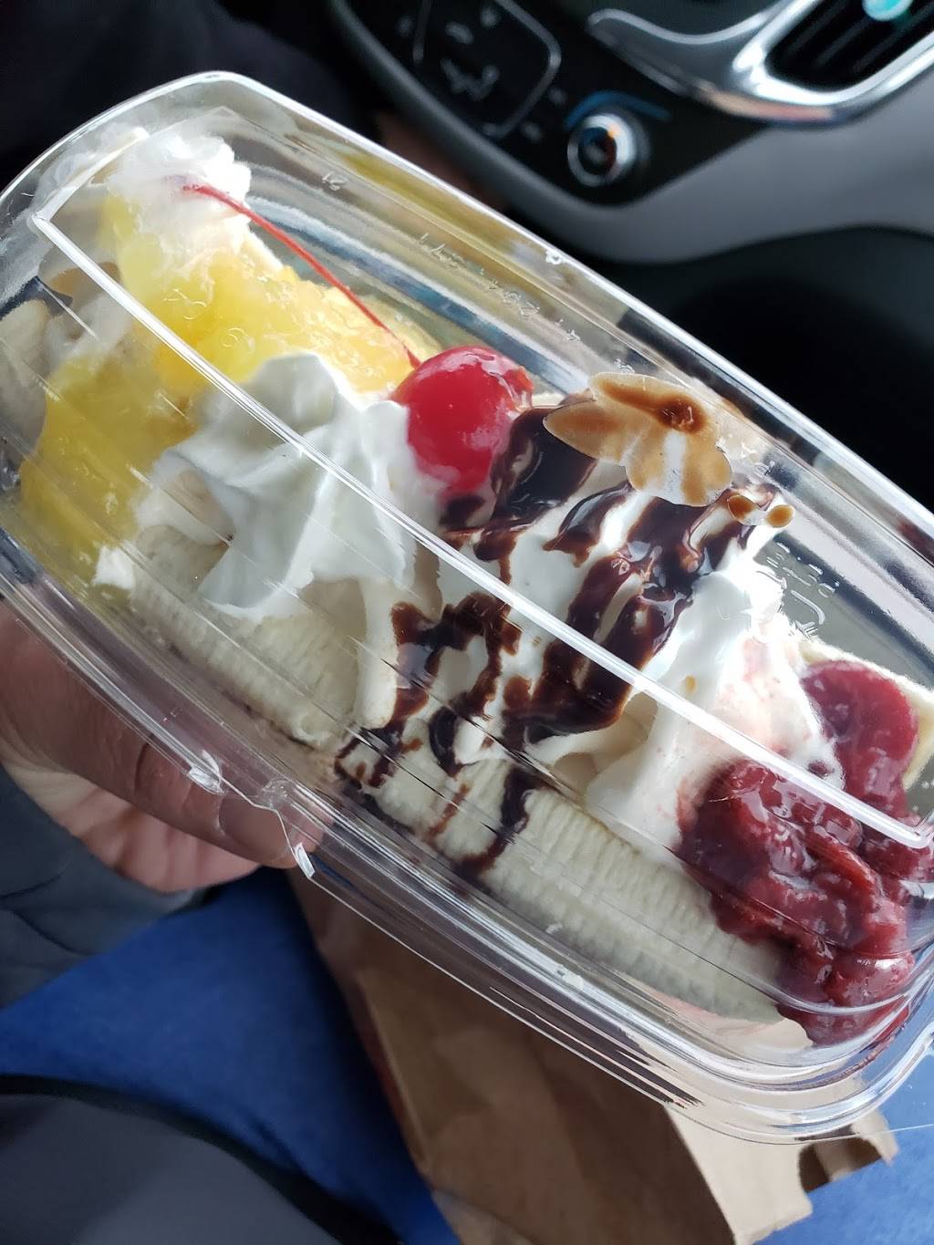 Wienerschnitzel | restaurant | 200 E 18th St, Antioch, CA 94509, USA | 9257754580 OR +1 925-775-4580