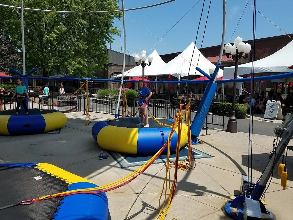 C.J. Barrymores | restaurant | 21750 Hall Rd, Clinton Twp, MI 48038, USA | 5864692800 OR +1 586-469-2800