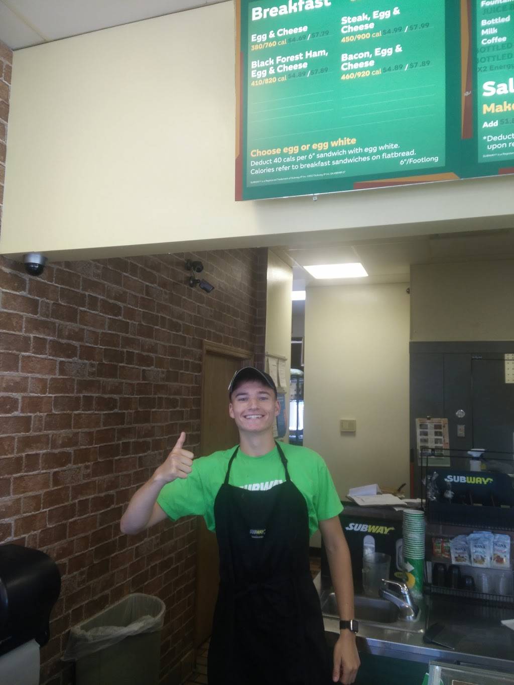 Subway Restaurants | restaurant | 707 W Jefferson St A, Shorewood, IL 60431, USA | 8157292468 OR +1 815-729-2468