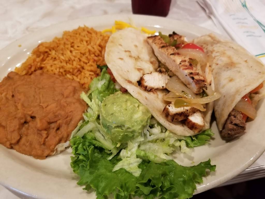 Chuys | restaurant | 9700 N Fwy Service Rd E, Fort Worth, TX 76177, USA | 8177416090 OR +1 817-741-6090
