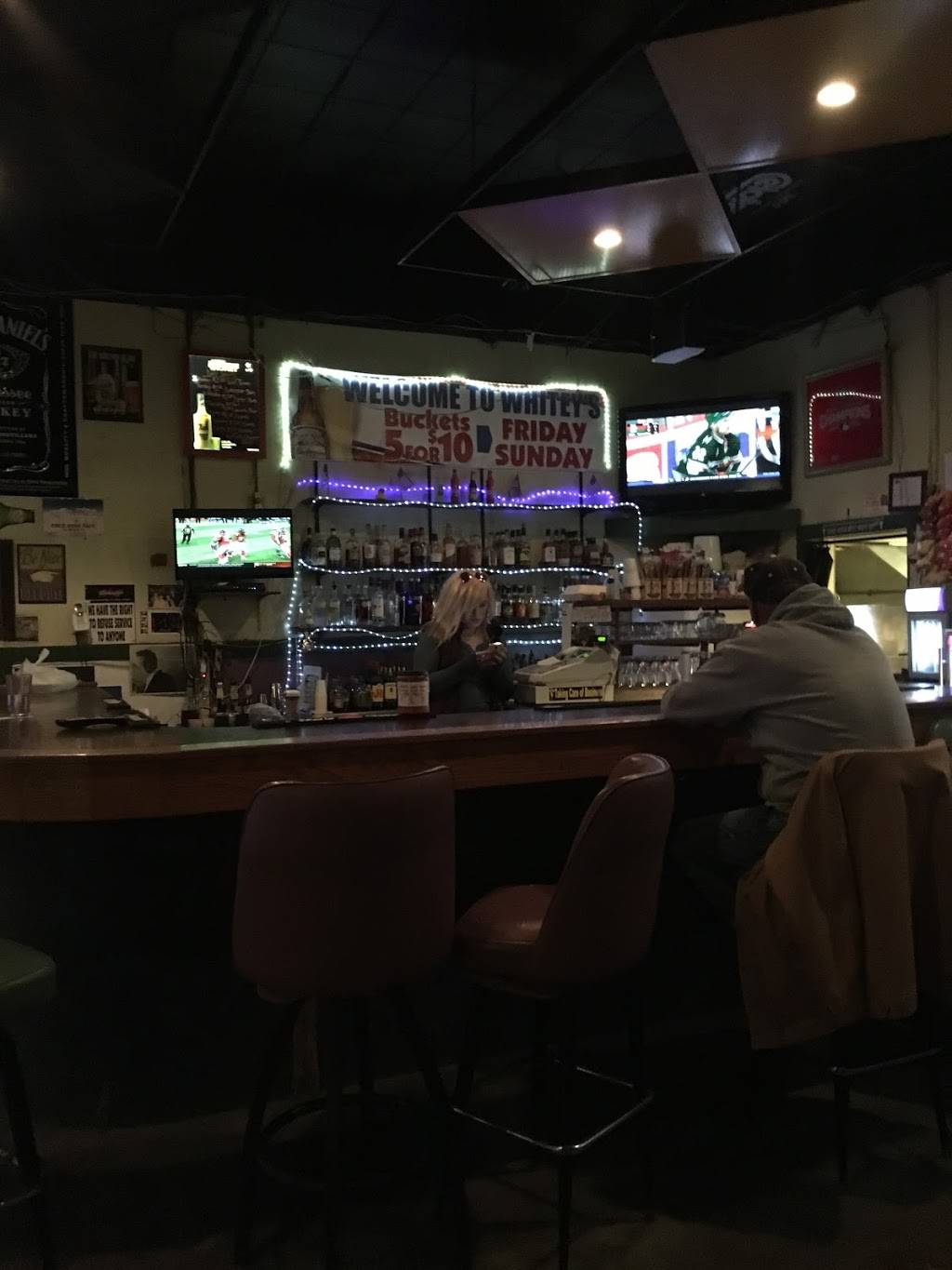 Whiteys Billiard Cafe | restaurant | 1021 Broadway St, Hamilton, IL 62341, USA | 2178473232 OR +1 217-847-3232