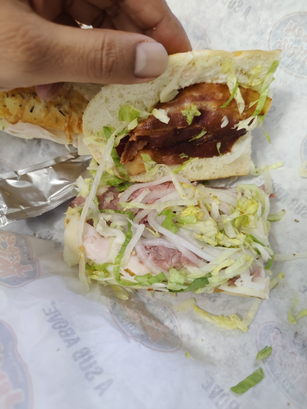 Jersey Mikes Subs | restaurant | 319 US-130, East Windsor, NJ 08520, USA | 6093015050 OR +1 609-301-5050