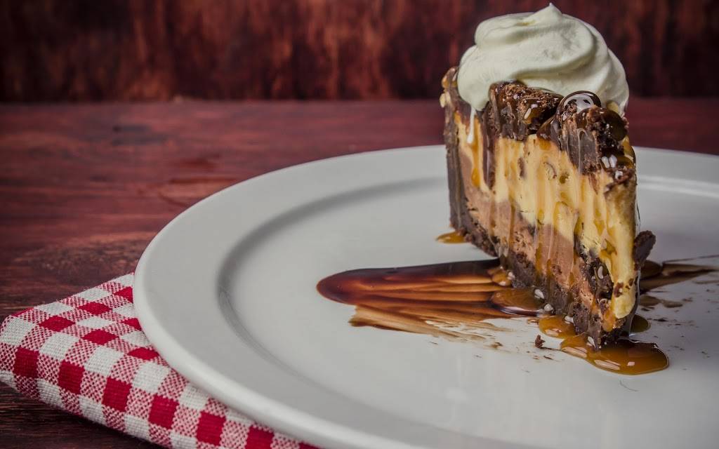 The Bull & Barrel Urban Saloon | restaurant | 359 Talbot St, London, ON N6A 2R5, Canada | 5196018155 OR +1 519-601-8155