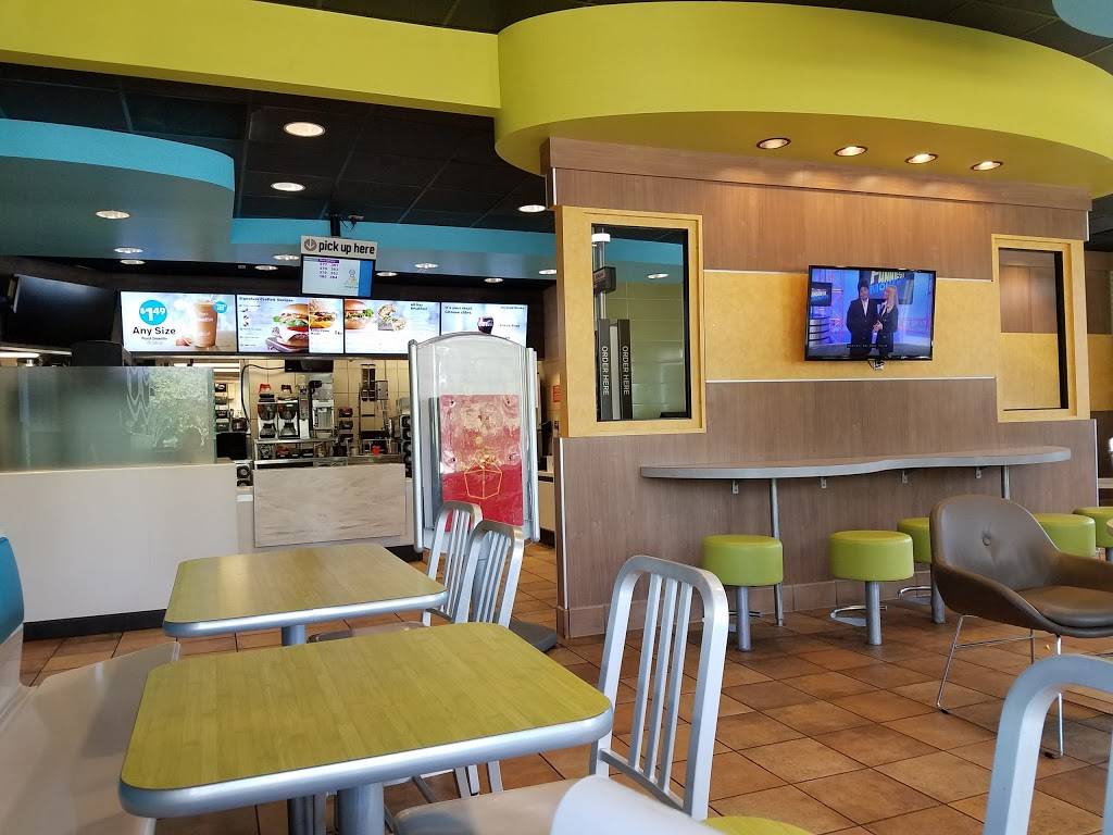 McDonalds | cafe | 2541 Del Prado Blvd N, Cape Coral, FL 33909, USA | 2392428498 OR +1 239-242-8498