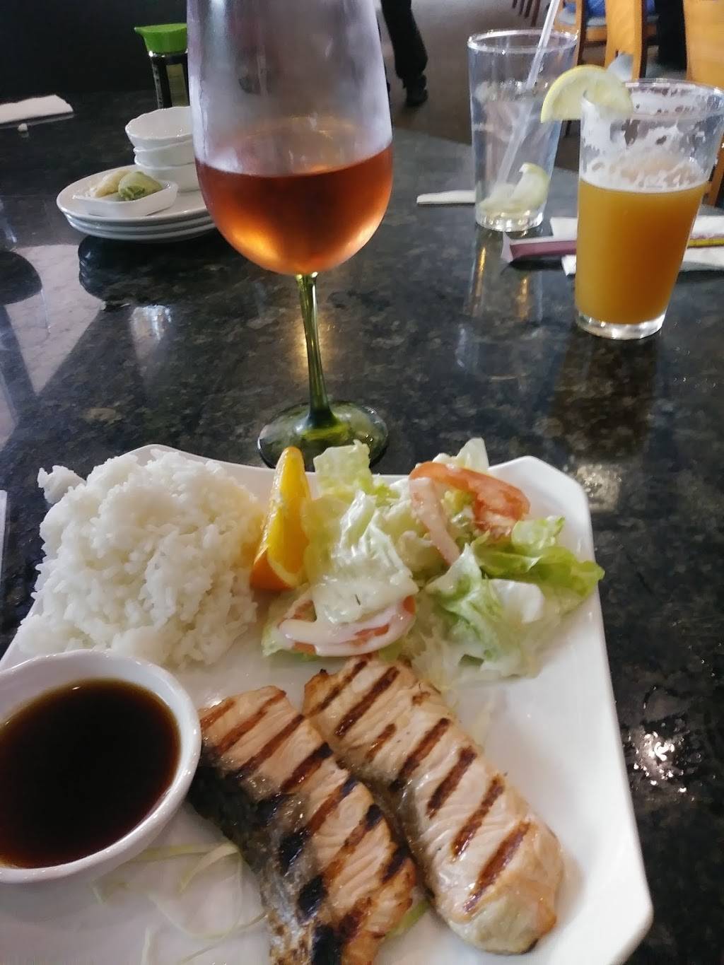 Tsuki Sushi | restaurant | 2210 Lake Washington Blvd, West Sacramento, CA 95691, USA | 9163726888 OR +1 916-372-6888