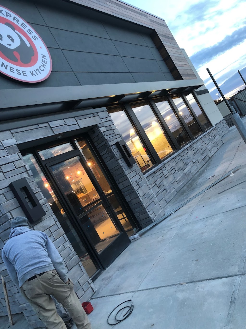 Panda Express | restaurant | 925 E Kemper Rd, Springdale, OH 45246, USA | 5135998006 OR +1 513-599-8006