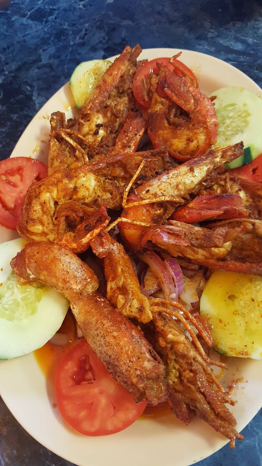 Las Islas Marias Numero Cinco | restaurant | 6909 Santa Fe Ave, Huntington Park, CA 90255, USA | 3235890469 OR +1 323-589-0469