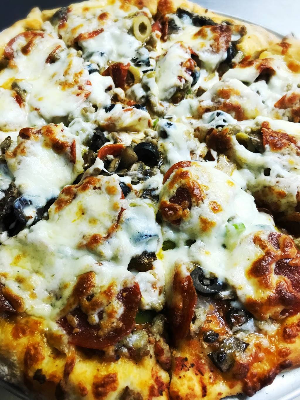 Shortstop Inn | restaurant | 112 E Waterford St, Wakarusa, IN 46573, USA | 5748624639 OR +1 574-862-4639