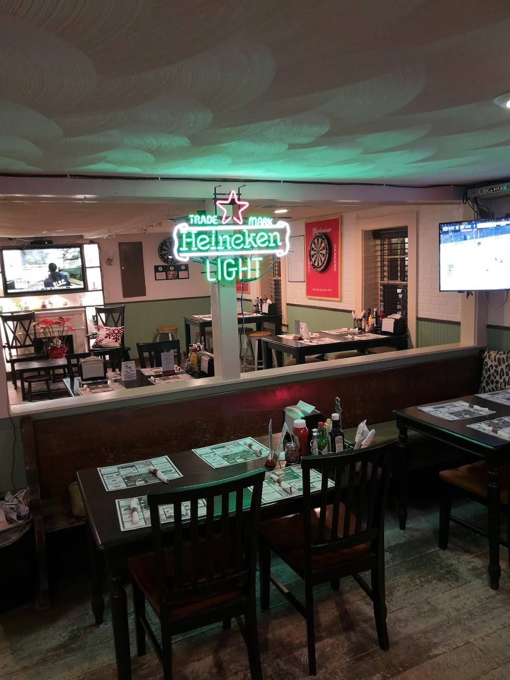 Cornells | restaurant | 229 Hayden Rowe St, Hopkinton, MA 01748, USA | 5084356192 OR +1 508-435-6192