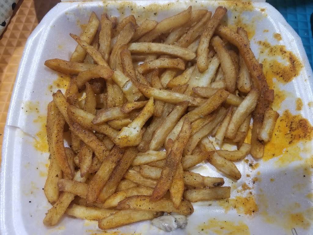 Sals Pizza | restaurant | 5084 Chase Rd, Dearborn, MI 48126, USA | 3135815700 OR +1 313-581-5700