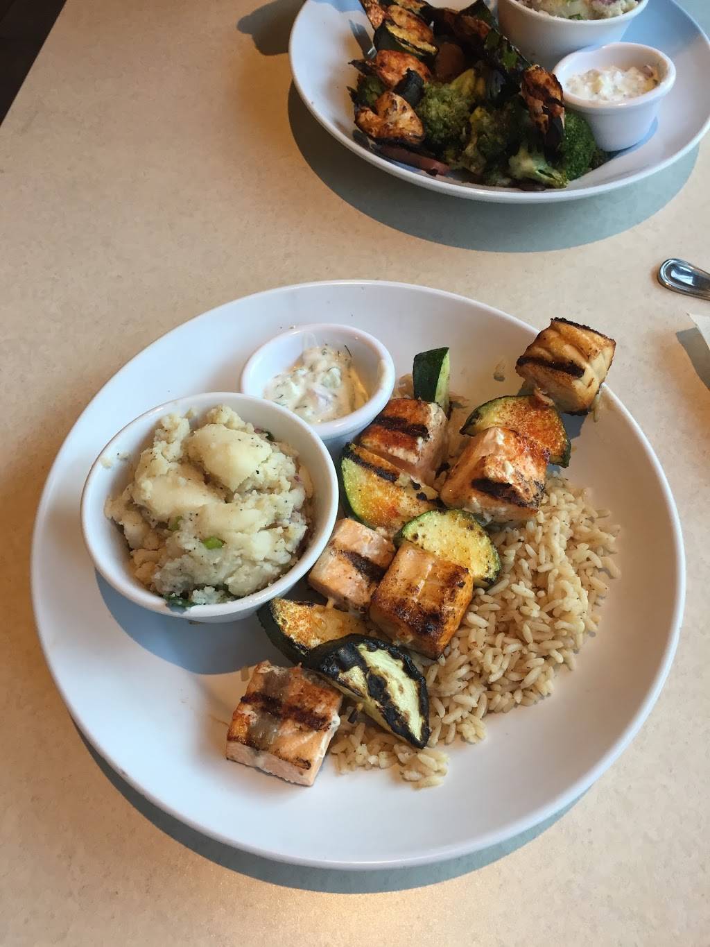 Zoës Kitchen | restaurant | 3730 SW Archer Rd #220, Gainesville, FL 32608, USA | 3523636090 OR +1 352-363-6090