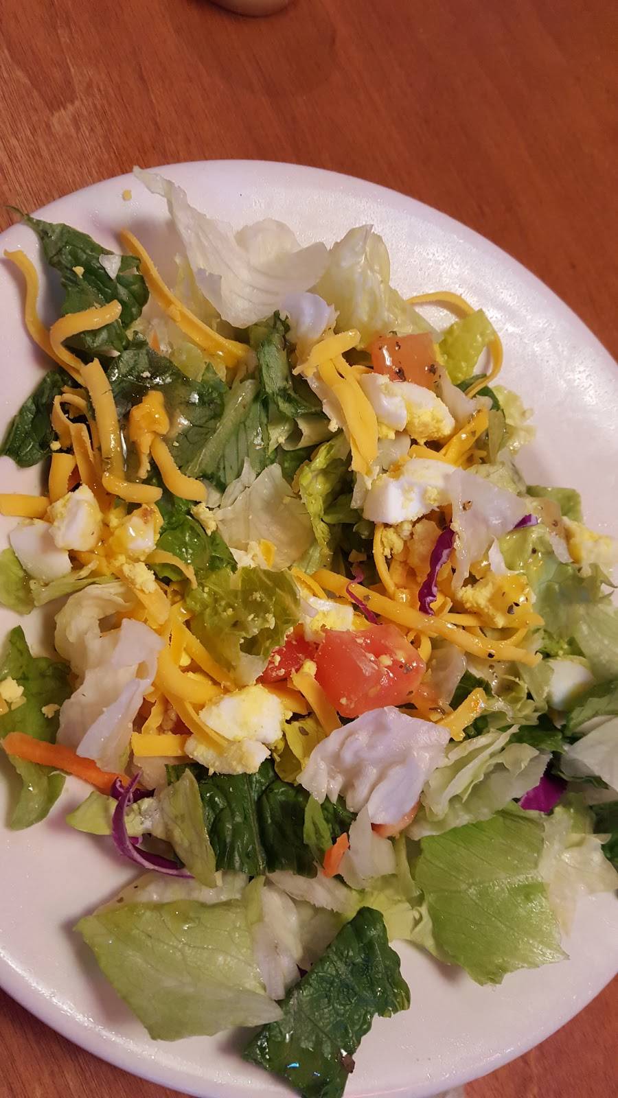 Texas Roadhouse | restaurant | 845 Wacker Dr, Dubuque, IA 52002, USA | 5635820760 OR +1 563-582-0760