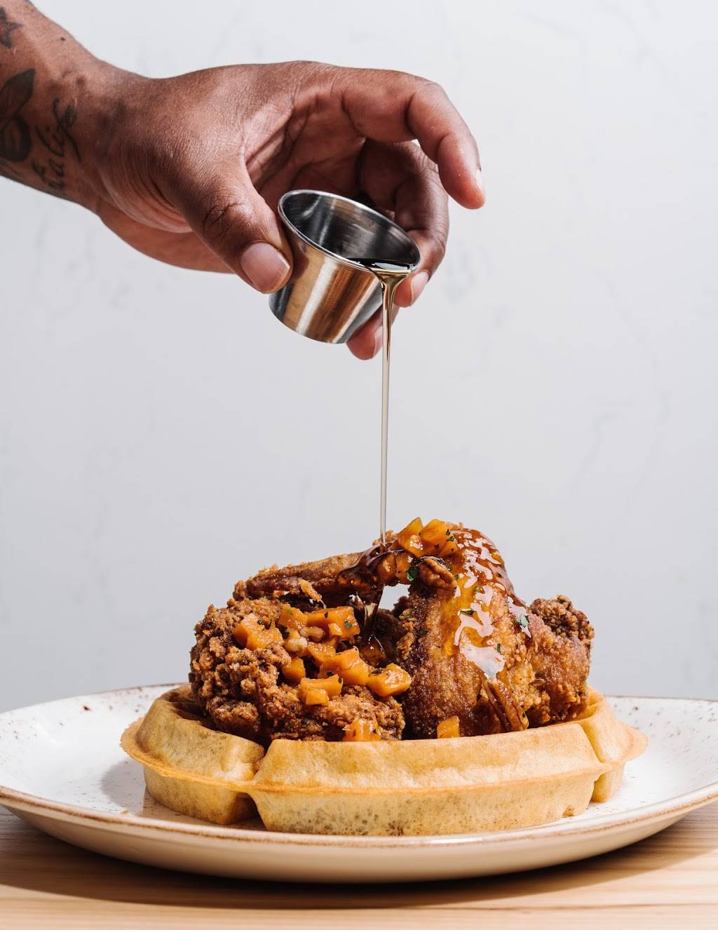 Chicken+Beer | restaurant | Concourse D, Gate D5, Atlanta, GA 30337, USA | 4042093905 OR +1 404-209-3905