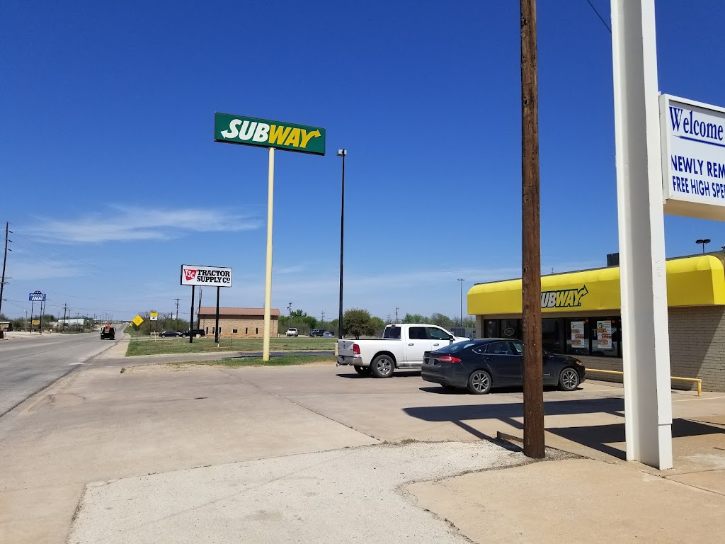 Lockdown Bar & Grill | restaurant | 1024 N Western Ave, Chicago, IL 60622, USA | 7734515625 OR +1 773-451-5625