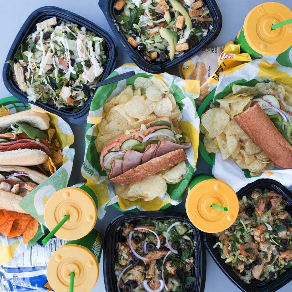 Subway Restaurants | restaurant | 11317 W Flagler St, Miami, FL 33174, USA | 3052204546 OR +1 305-220-4546