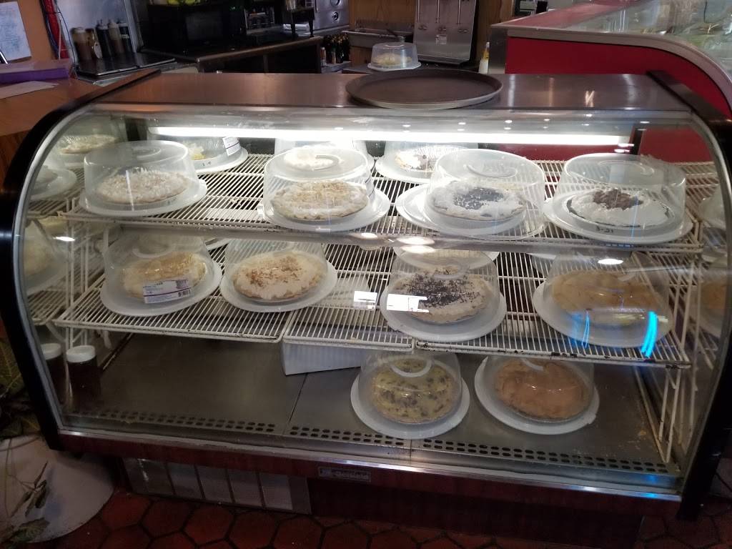 Julies Cafe & Catering | restaurant | 1685 Main St, Green Bay, WI 54302, USA | 9204693366 OR +1 920-469-3366