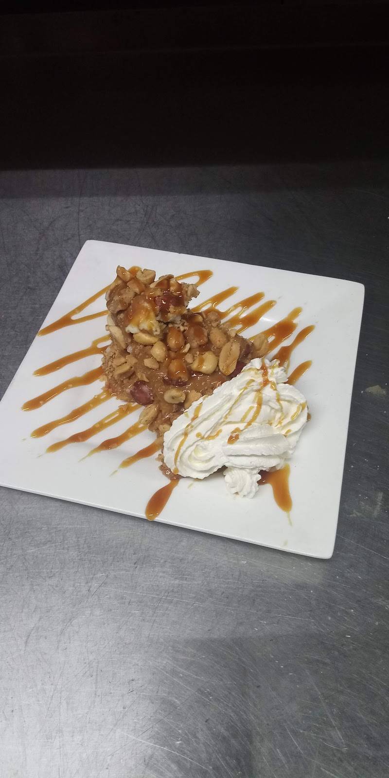 Skooters | restaurant | 323 E Main St, Mascoutah, IL 62258, USA | 6185664722 OR +1 618-566-4722