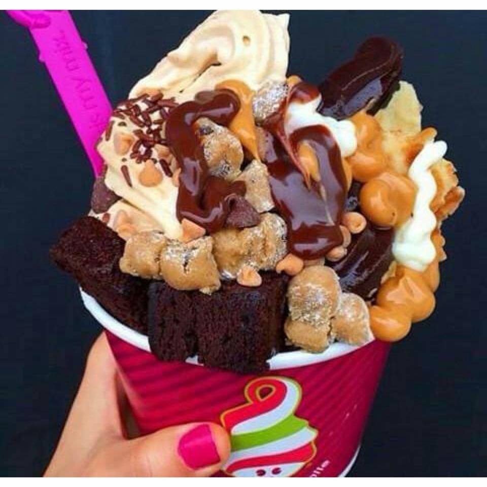 Menchies Frozen Yogurt | bakery | 8880 Whittier Blvd, Pico Rivera, CA 90660, USA | 5629427382 OR +1 562-942-7382