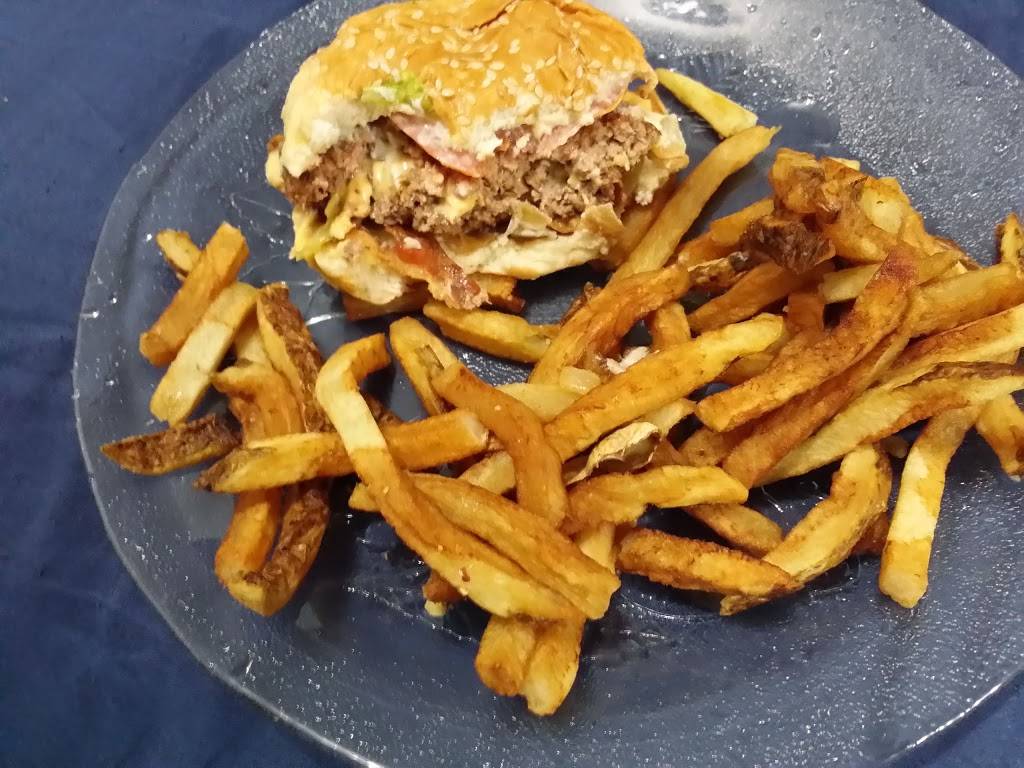 Five Guys | meal takeaway | 1384 Winston Plaza, Melrose Park, IL 60160, USA | 7084504505 OR +1 708-450-4505