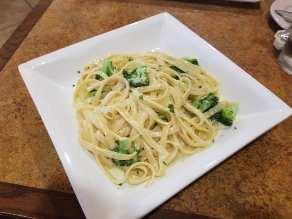 Roma Ristorante Italiano | restaurant | 1250 Tappahannock Blvd, Tappahannock, VA 22560, USA | 8044435240 OR +1 804-443-5240