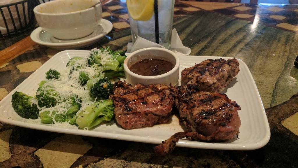 Carrabbas Italian Grill | restaurant | 14805 Dix Toledo Rd, Southgate, MI 48195, USA | 7342845339 OR +1 734-284-5339