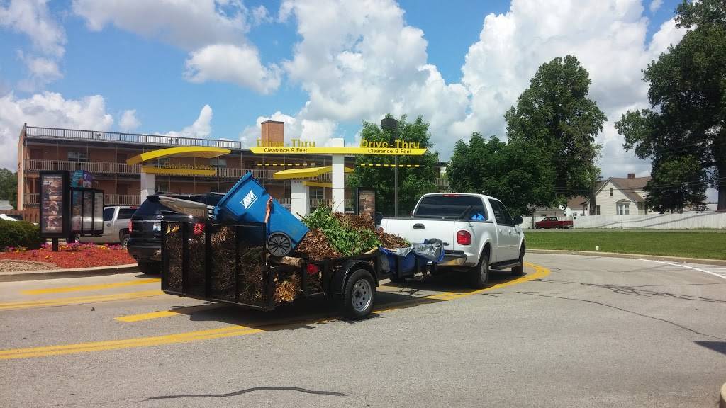 McDonalds | cafe | 125 S Belt E, Belleville, IL 62220, USA | 6182356226 OR +1 618-235-6226