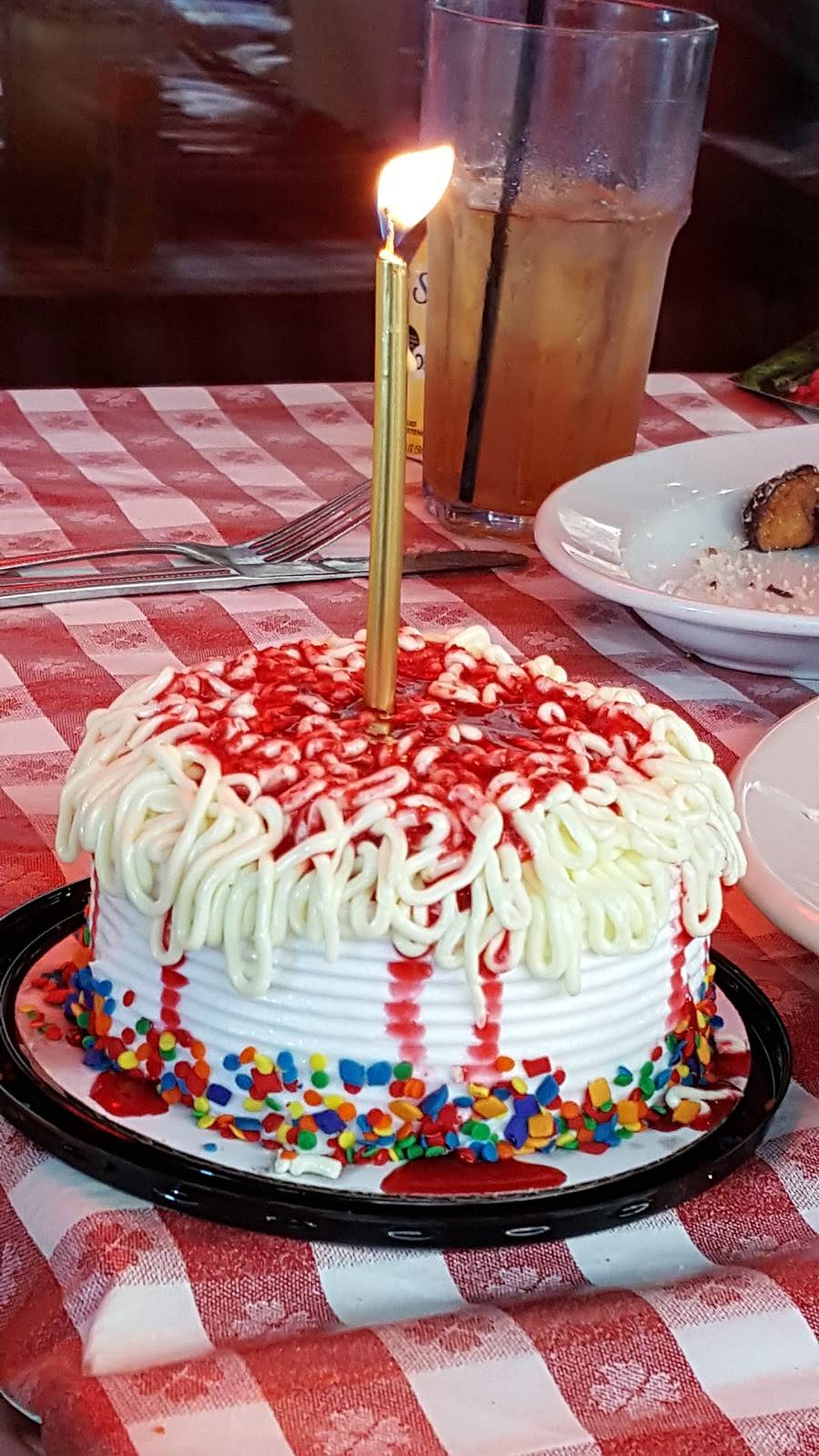 Buca di Beppo Italian Restaurant | restaurant | 35 N Illinois St, Indianapolis, IN 46204, USA | 3176322822 OR +1 317-632-2822