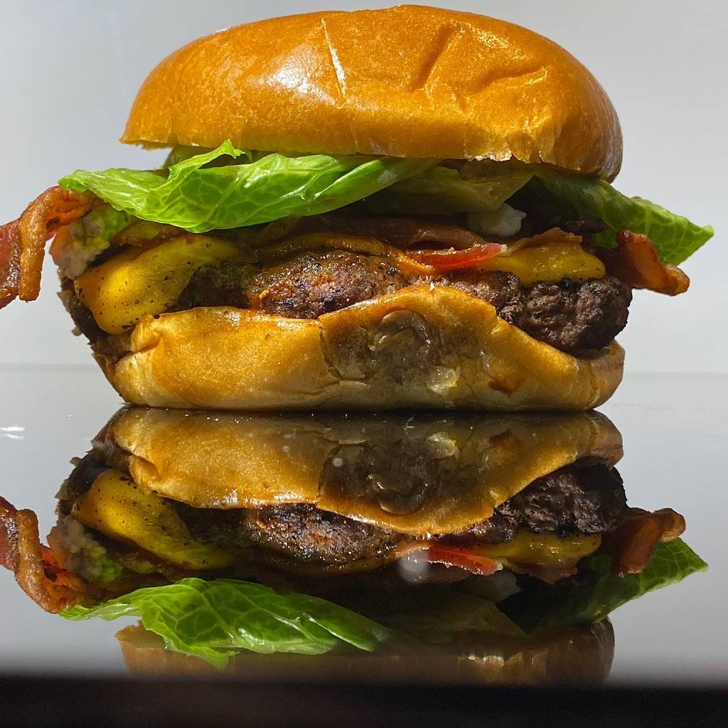 760 Burgers | restaurant | 155 S Orange St, Escondido, CA 92025, USA | 7607032101 OR +1 760-703-2101