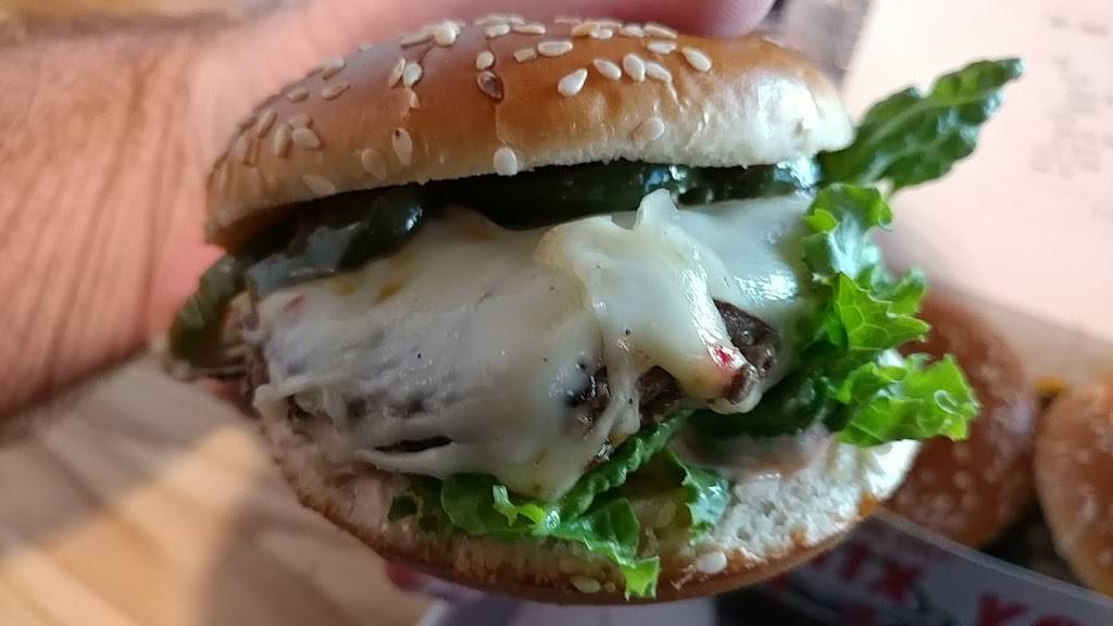 Blaze Pizza | meal takeaway | 10920 Magnolia Ave Suite 107, Riverside, CA 92505, USA | 9514745855 OR +1 951-474-5855