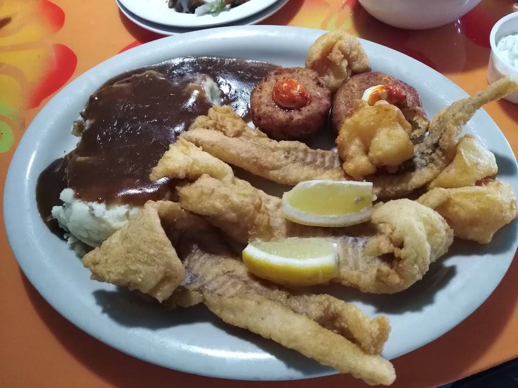 Rum Runners | restaurant | E Apple Ave, Ravenna, MI 49451, USA | 2318532223 OR +1 231-853-2223