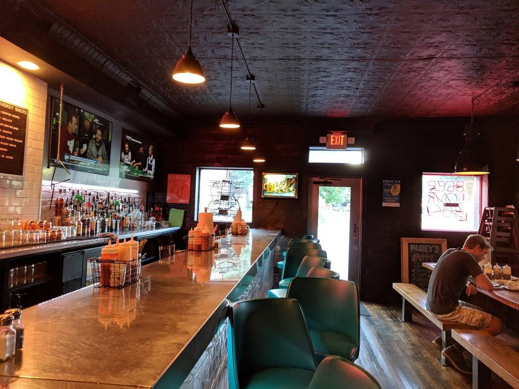 Mosleys Barbecue and Provisions | restaurant | 525 S Gilbert St, Iowa City, IA 52240, USA | 3193381419 OR +1 319-338-1419