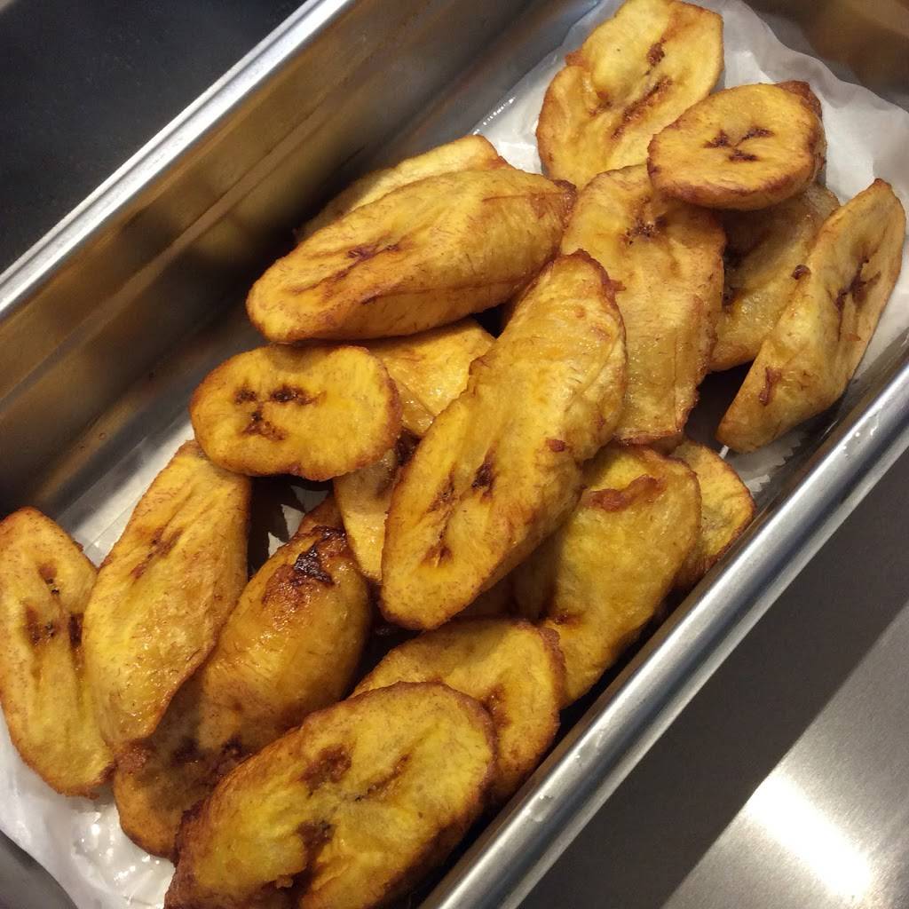 Jenivieves | restaurant | 220-25 Jamaica Ave, Queens Village, NY 11428, USA | 7187495292 OR +1 718-749-5292