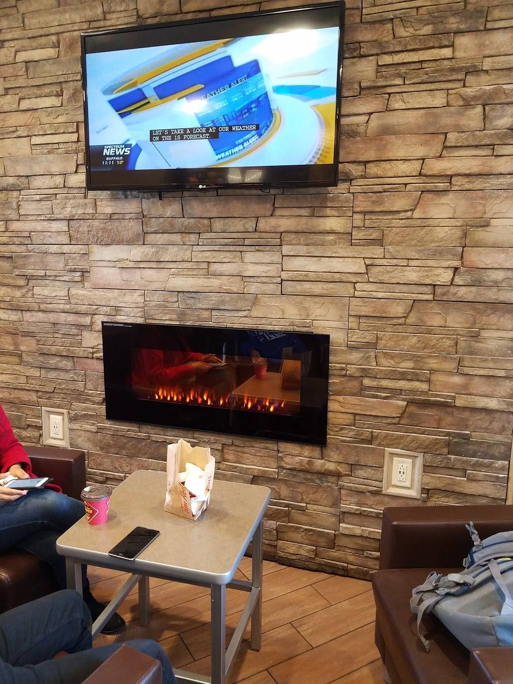 Tim Hortons | restaurant | 3470 Main St, Buffalo, NY 14214, USA | 7168313211 OR +1 716-831-3211