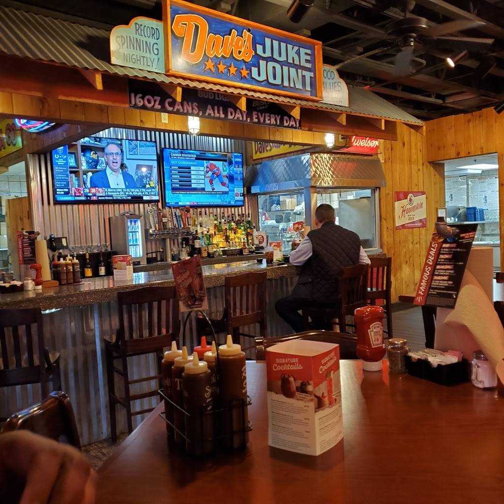 Famous Daves Bar-B-Que | restaurant | 1720 22nd St, West Des Moines, IA 50266, USA | 5152670800 OR +1 515-267-0800