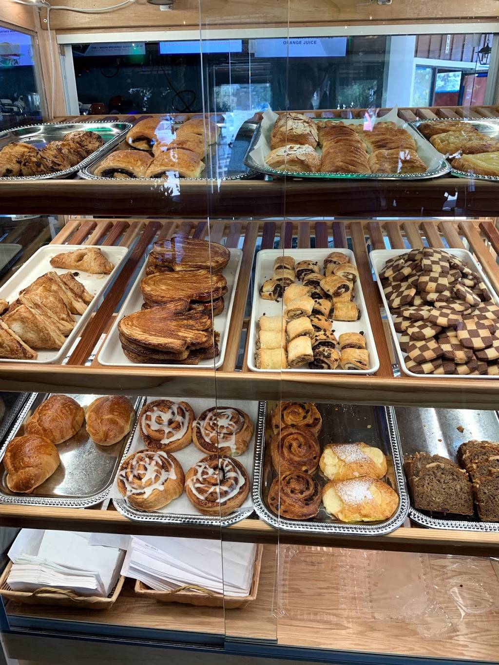 Green Bakery & Cafe | cafe | 692 Fremont Ave, Los Altos, CA 94024, USA | 6505590382 OR +1 650-559-0382