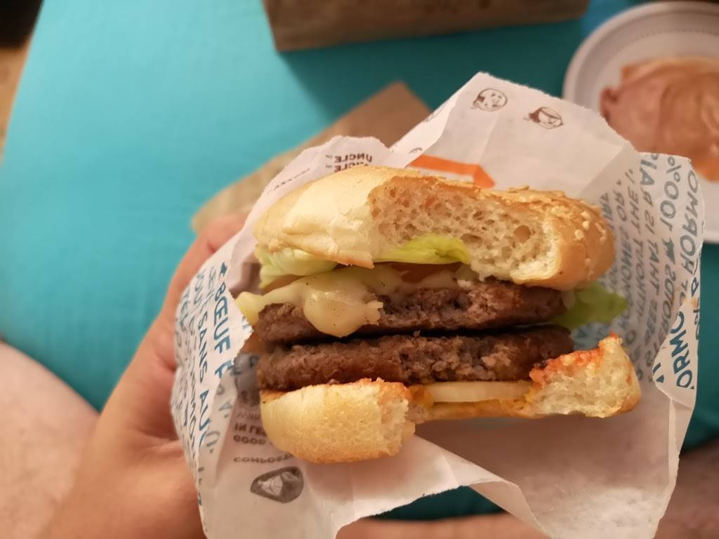 A&W Canada | restaurant | 367 Lake St, St. Catharines, ON L2N 4H5, Canada | 9059346839 OR +1 905-934-6839