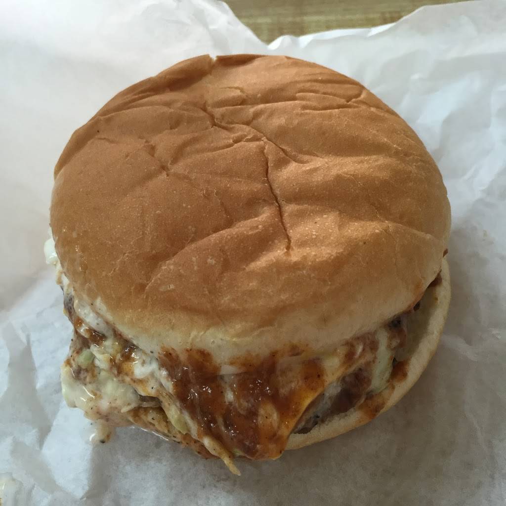 Melvins Hamburgers & Hot Dogs | restaurant | 133 W Broad St, Elizabethtown, NC 28337, USA | 9108622763 OR +1 910-862-2763