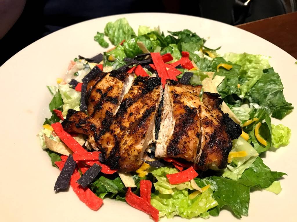 Logans Roadhouse | restaurant | 2146 Lantern Ridge Dr, Richmond, KY 40475, USA | 8596249425 OR +1 859-624-9425