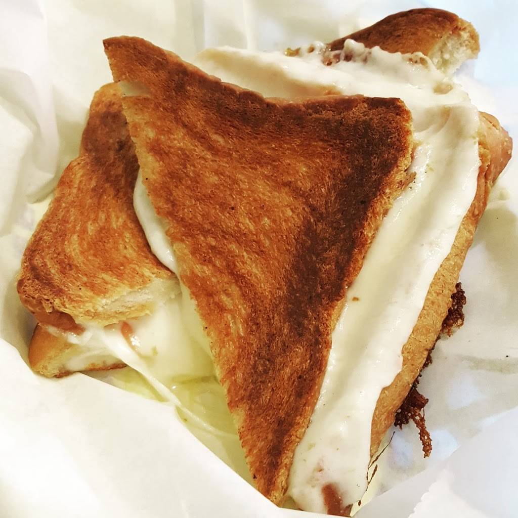 Central Melt | restaurant | 685 Central Ave, St. Petersburg, FL 33701, USA | 7273465338 OR +1 727-346-5338