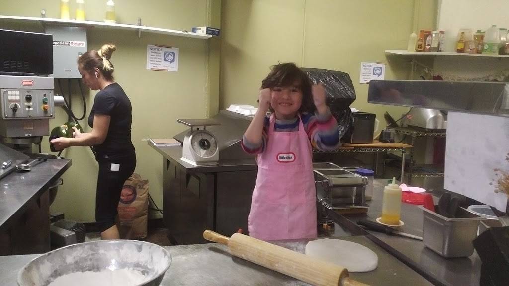 Neelys Pizzeria | meal delivery | 4700 LA-22 Suite 17, Mandeville, LA 70471, USA | 9857927909 OR +1 985-792-7909