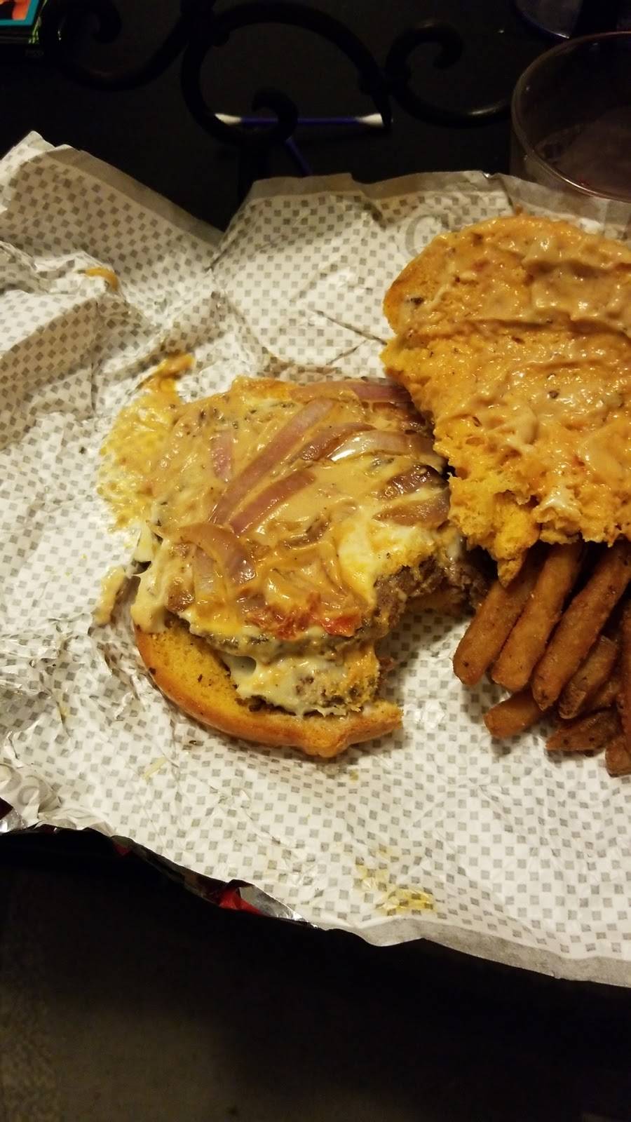 Rallys | restaurant | 305 Vandeventer Ave, St. Louis, MO 63108, USA | 3145312336 OR +1 314-531-2336