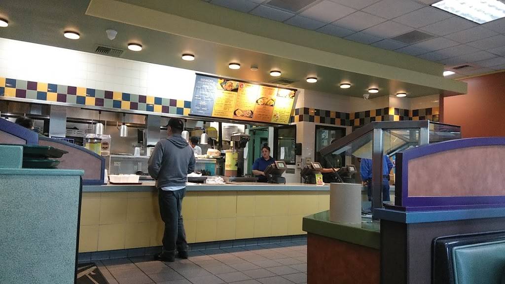 Miguels Jr | restaurant | 2320 Compton Ave, Corona, CA 92881, USA | 9512799393 OR +1 951-279-9393