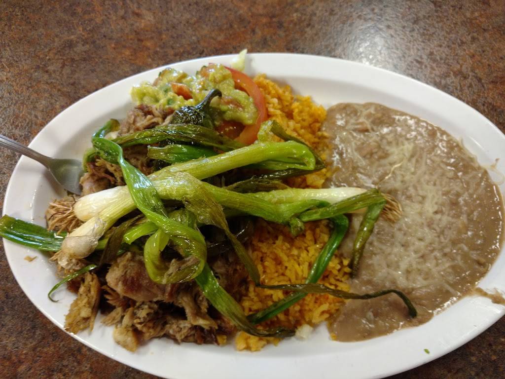 Tortas Ahogadas Chapala | restaurant | 402 E Foothill Blvd, Rialto, CA 92376, USA | 9094213770 OR +1 909-421-3770