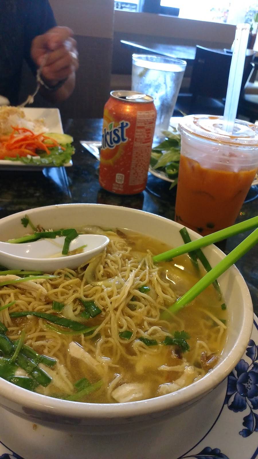 Pho San Marcos | restaurant | 700 S Rancho Santa Fe Rd # D, San Marcos, CA 92078, USA | 7605990973 OR +1 760-599-0973