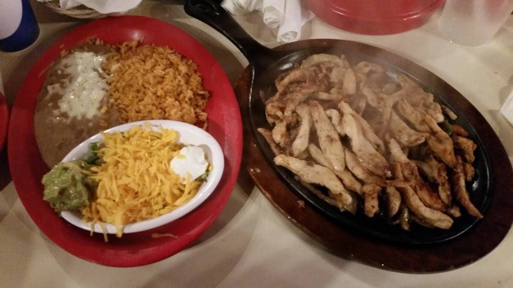 El Tapatio Restaurante | restaurant | 33 W 1st S, Preston, ID 83263, USA | 2088524040 OR +1 208-852-4040