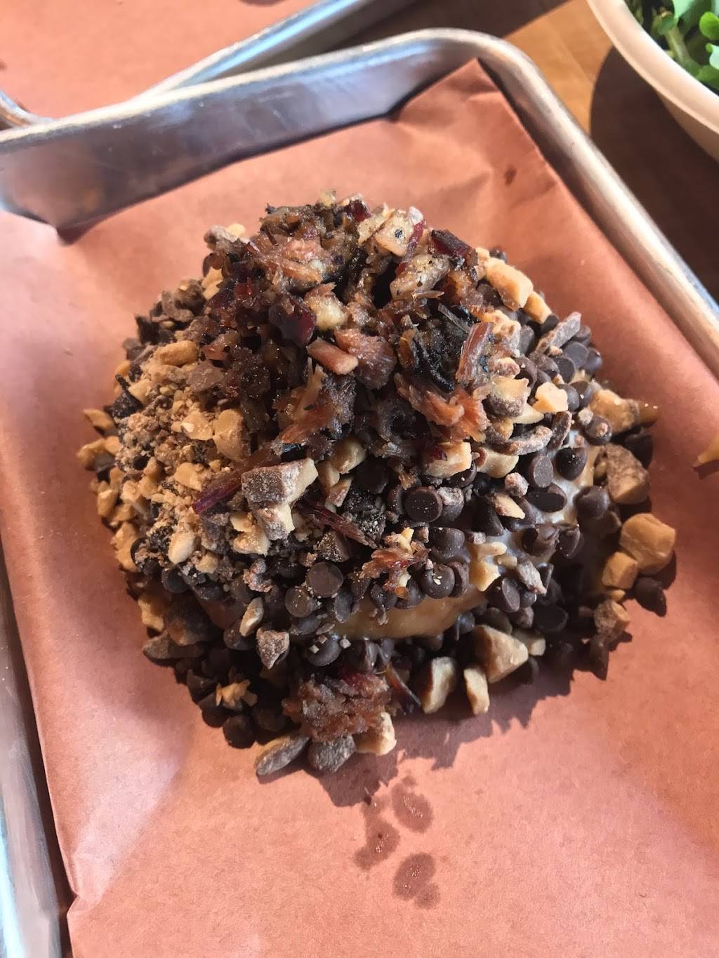 Smoke & Donuts BBQ | restaurant | 609 Irvington Ave, Orlando, FL 32803, USA | 4074761591 OR +1 407-476-1591