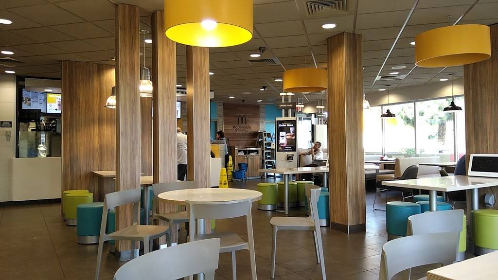 McDonalds | cafe | 7357 Alondra Blvd, Paramount, CA 90723, USA | 5626301444 OR +1 562-630-1444