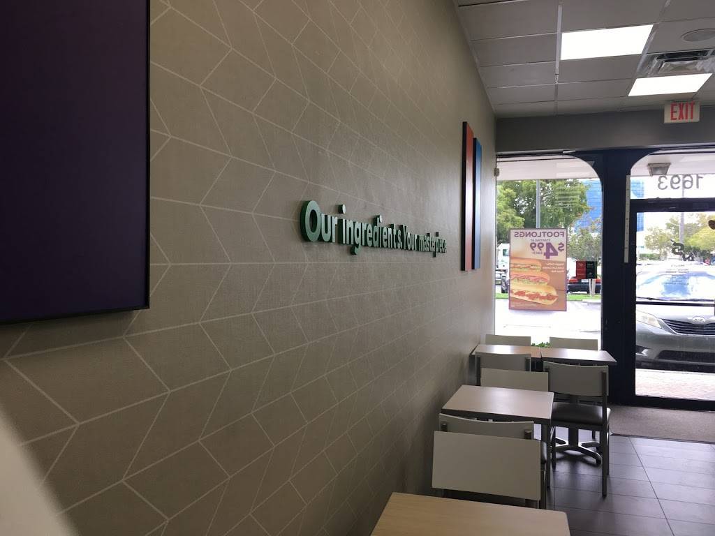 Subway Restaurants | restaurant | 1693 Forum Pl, West Palm Beach, FL 33401, USA | 5616979883 OR +1 561-697-9883