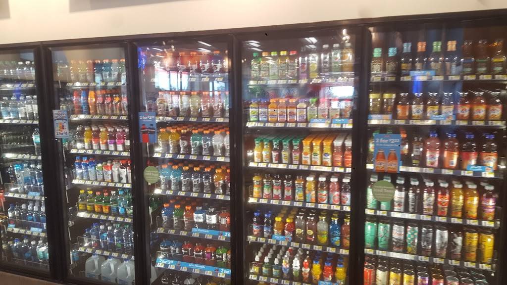 RaceTrac | bakery | 4000 Jenkins Pl, Sarasota, FL 34238, USA | 9419211688 OR +1 941-921-1688